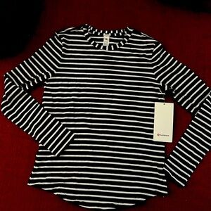NWT size 4 Lululemon black and white striped Love Long Sleeve, classic fit